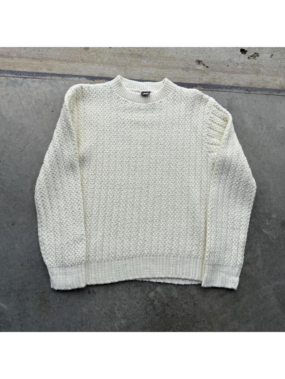 Vintage 80s cream white knit sweater size medium knitwear